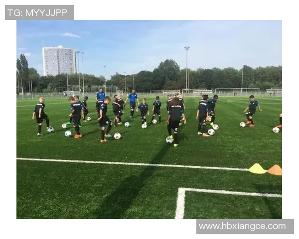 广州足球队转型之路的选拔赛特别报道与未来展望 广州足球队转型之路的选拔赛特别报道与未来展望